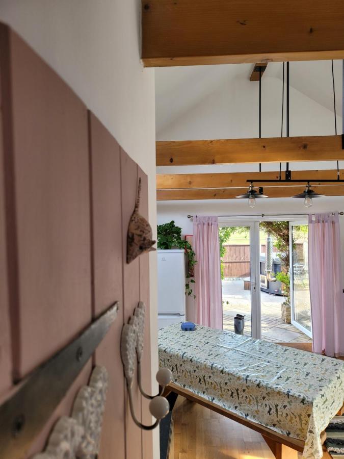 Oak Cottage With Private Log Fired Hot Tub Maidstone Ngoại thất bức ảnh