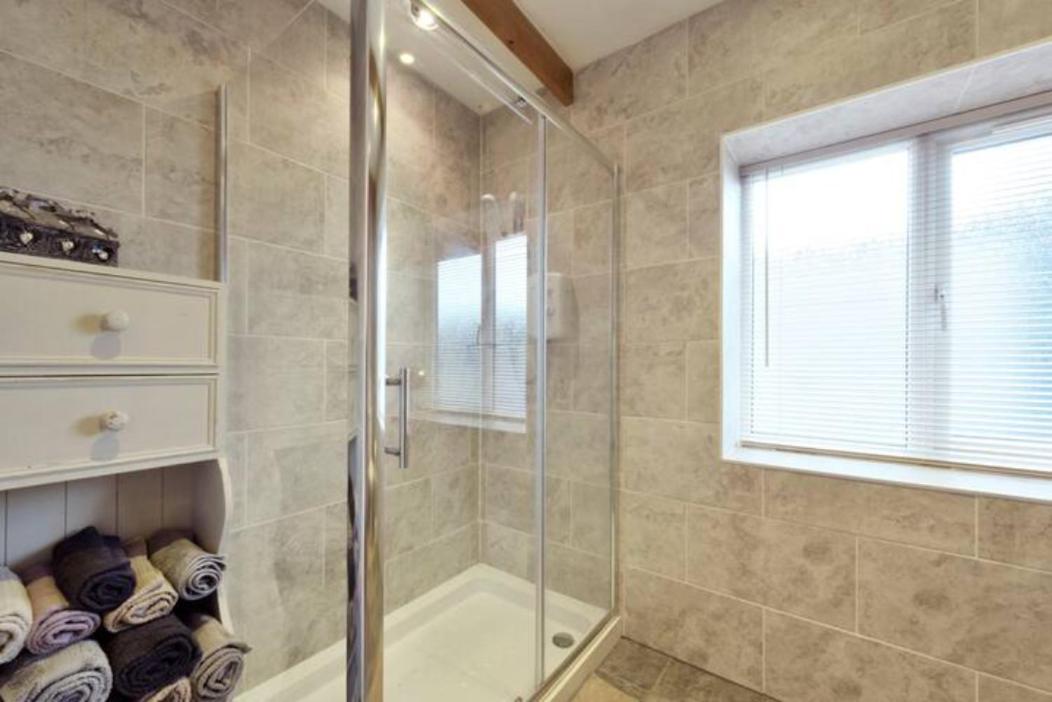 Oak Cottage With Private Log Fired Hot Tub Maidstone Ngoại thất bức ảnh